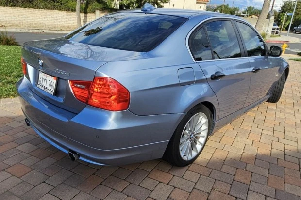 2011 BMW E90 3 Series Sedan - Image 2 of 8