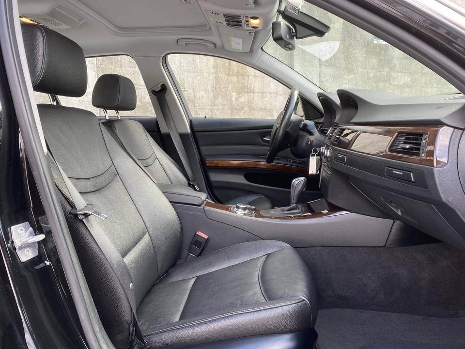 2011 BMW E90 3 Series Sedan - Image 31 of 31