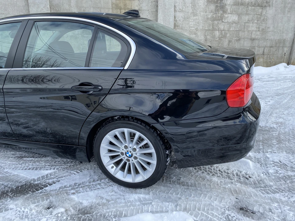 2011 BMW E90 3 Series Sedan - Image 18 of 31