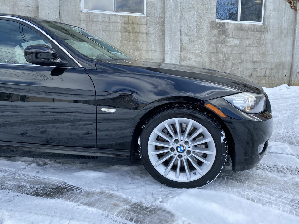 2011 BMW E90 3 Series Sedan - Image 13 of 31