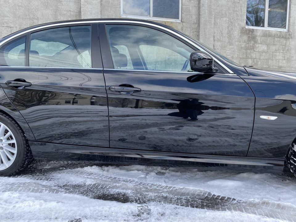 2011 BMW E90 3 Series Sedan - Image 15 of 31