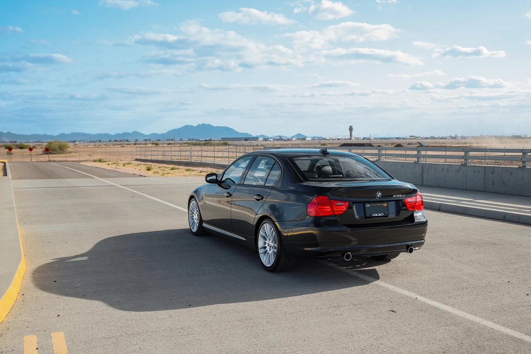 2011 BMW E90 3 Series Sedan - Image 8 of 11