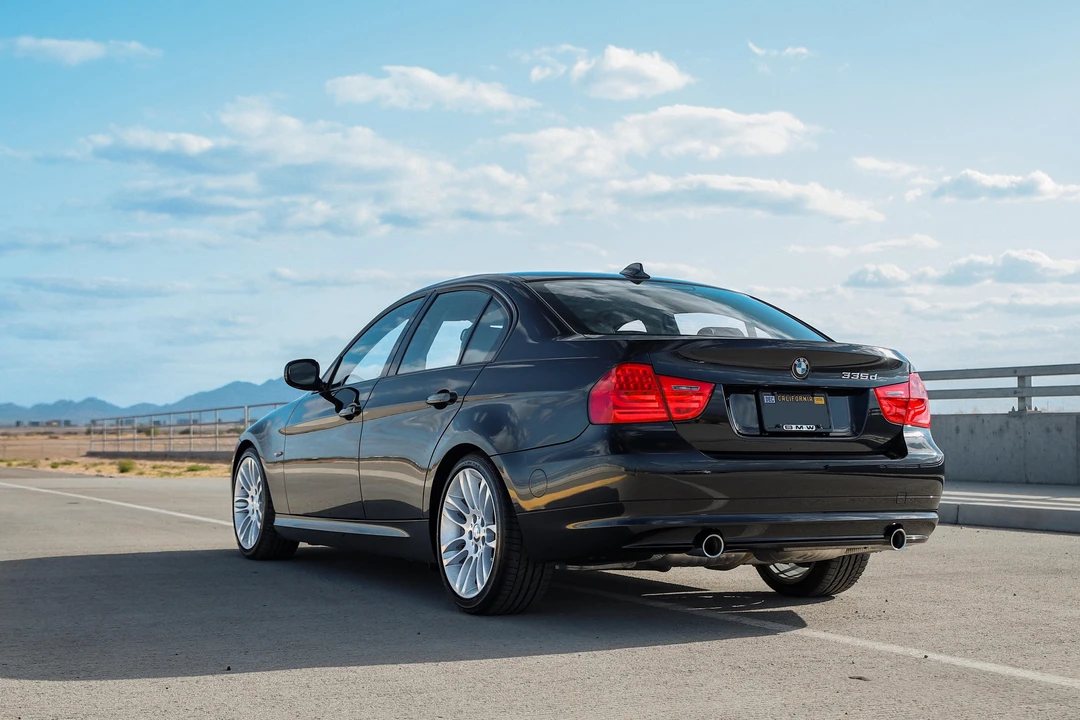 2011 BMW E90 3 Series Sedan - Image 9 of 11