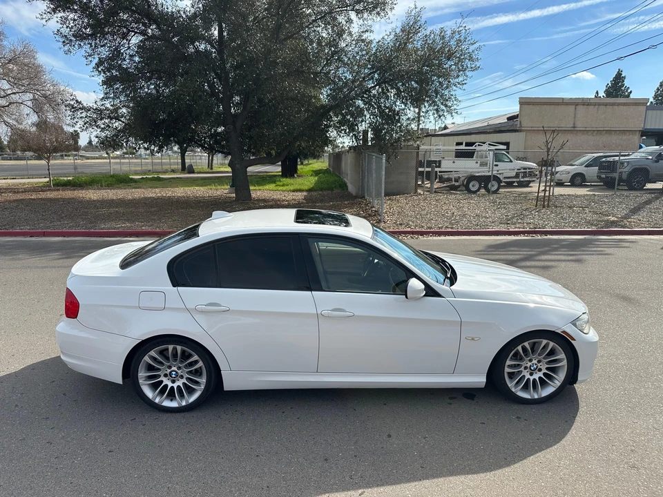 2011 BMW E90 335i Sedan - Image 22 of 31