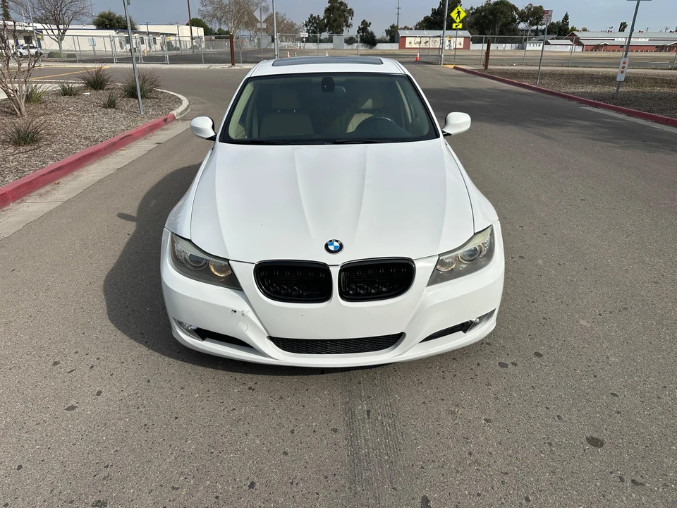 2011 BMW E90 335i Sedan - Image 6 of 31