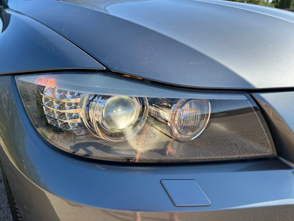 2011 BMW E90 3 Series Sedan - Image 25 of 31