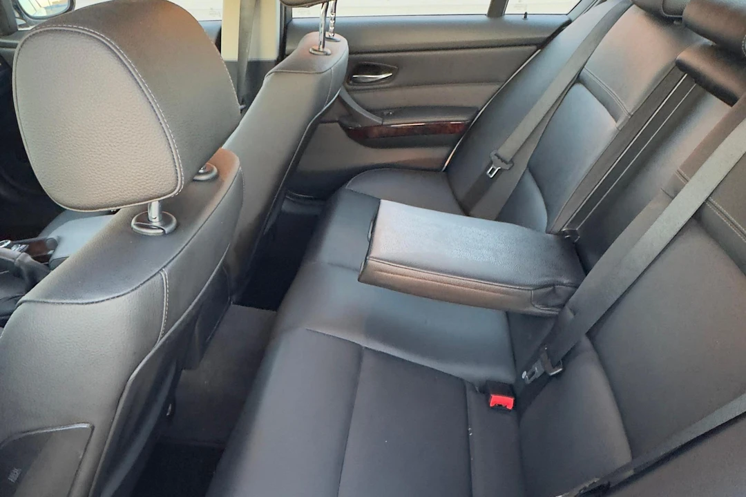 2011 BMW E90 3 Series Sedan - Image 31 of 31