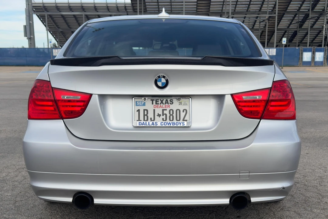 2011 BMW E90 3 Series Sedan - Image 5 of 31