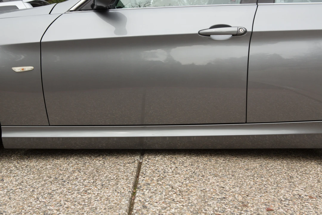 2011 BMW E90 3 Series Sedan - Image 19 of 31