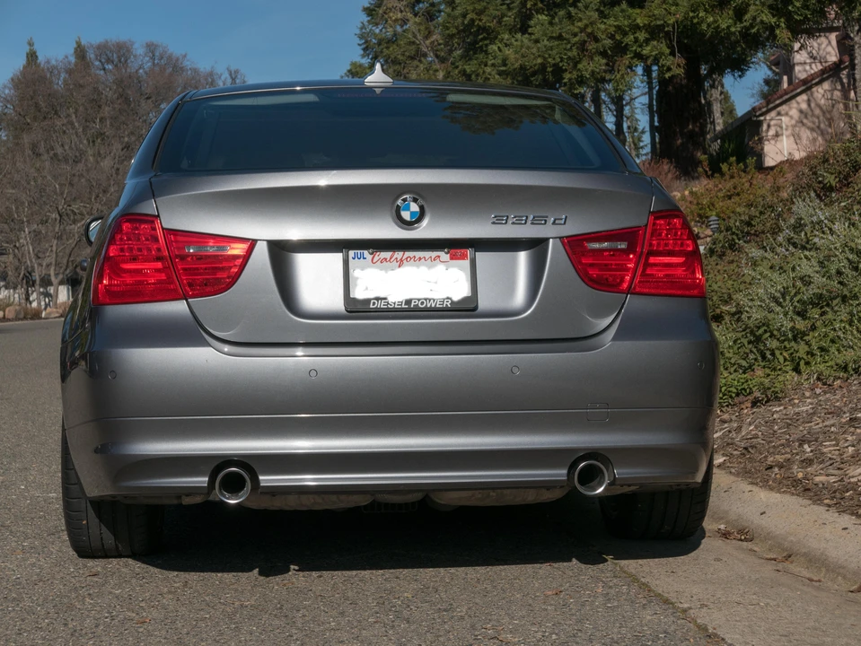 2011 BMW E90 3 Series Sedan - Image 5 of 31