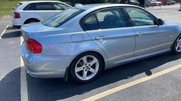2011 BMW E90 3 Series Sedan - Image 7 of 21