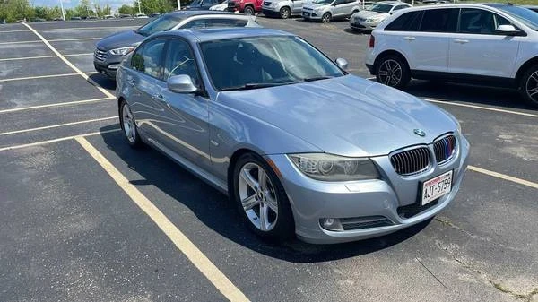 2011 BMW E90 3 Series Sedan - Image 17 of 21