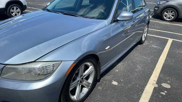 2011 BMW E90 3 Series Sedan - Image 16 of 21