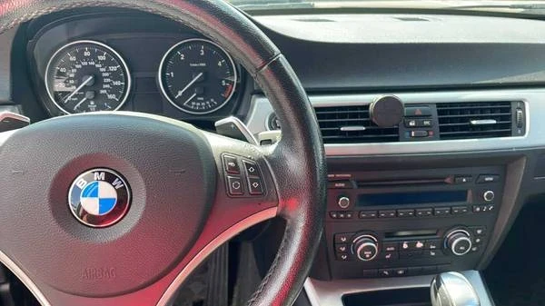2011 BMW E90 3 Series Sedan - Image 14 of 21