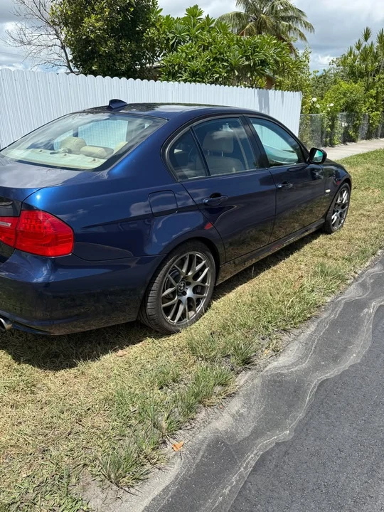2011 BMW E90 335i Sedan - Image 7 of 15