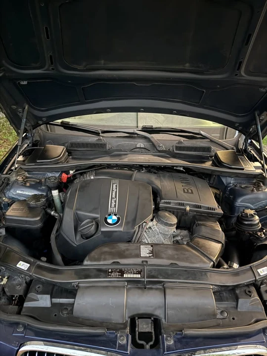 2011 BMW E90 335i Sedan - Image 11 of 15