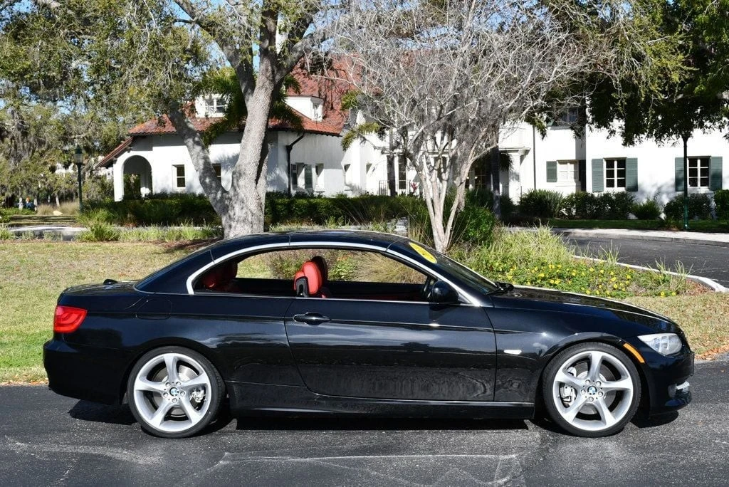 2011 BMW E93 335i Convertible - Image 7 of 12
