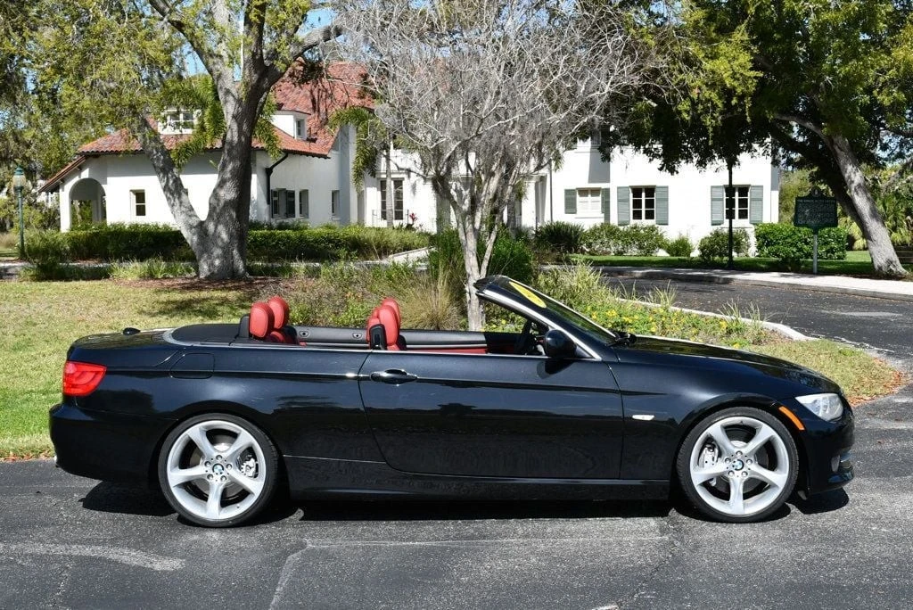 2011 BMW E93 335i Convertible - Image 9 of 31