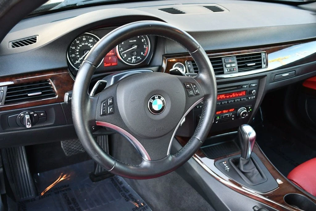 2011 BMW E93 335i Convertible - Image 15 of 31