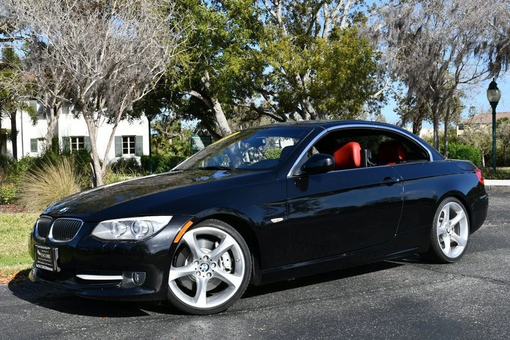 2011 BMW E93 335i Convertible - Image 2 of 31
