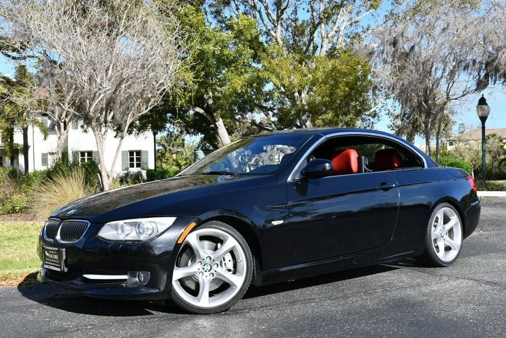 2011 BMW E93 335i Convertible - Image 2 of 12
