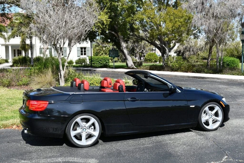 2011 BMW E93 335i Convertible - Image 7 of 31