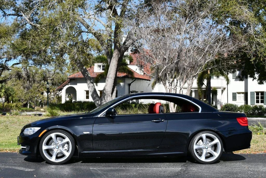 2011 BMW E93 335i Convertible - Image 3 of 12