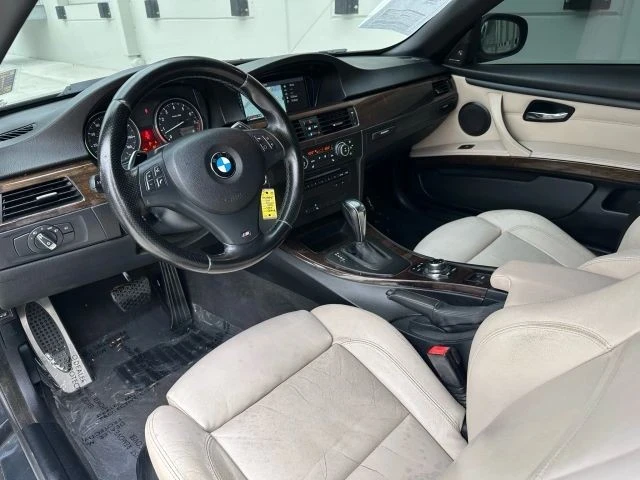 2011 BMW E93 335i Convertible - Image 10 of 21
