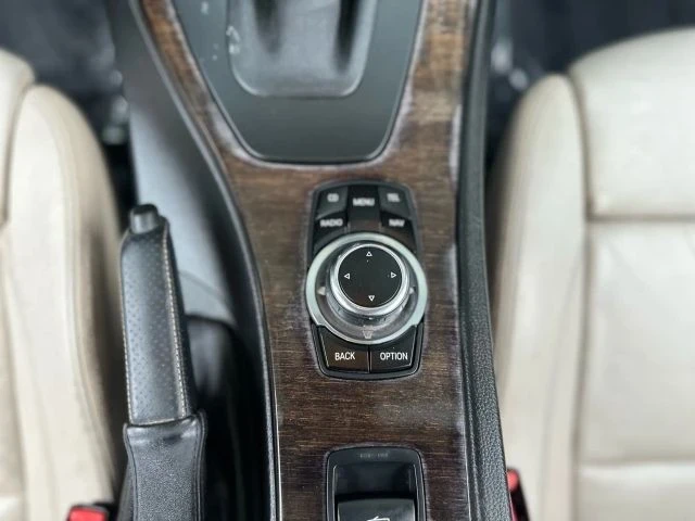 2011 BMW E93 335i Convertible - Image 21 of 21