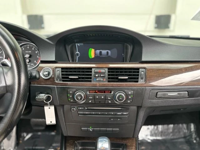 2011 BMW E93 335i Convertible - Image 17 of 21