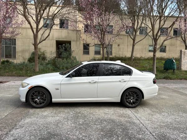 2011 BMW 3 Series - Image 7 of 11