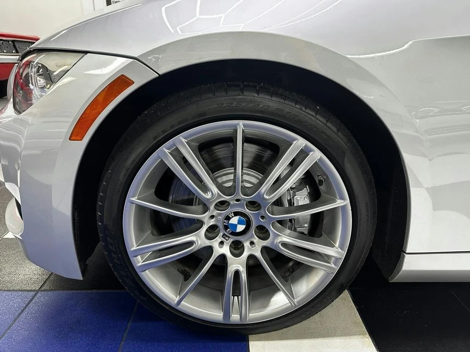 2011 BMW E90 335i Sedan - Image 12 of 31