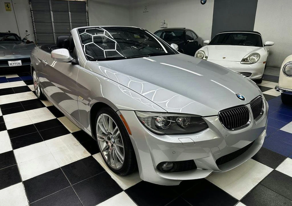 2011 BMW E90 335i Sedan - Image 2 of 31