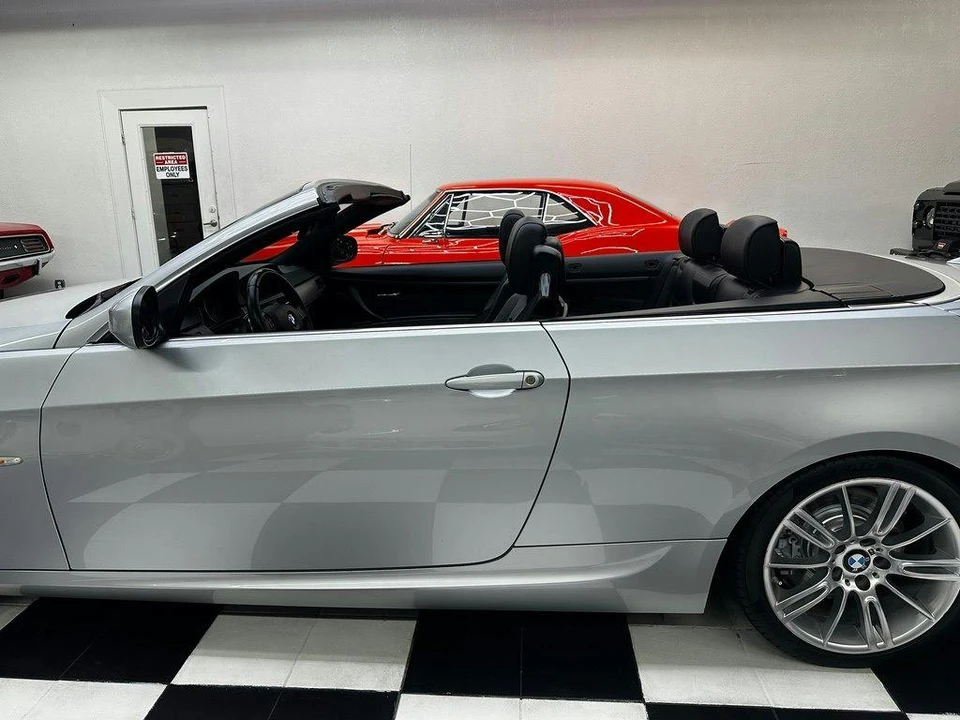 2011 BMW E90 335i Sedan - Image 17 of 31