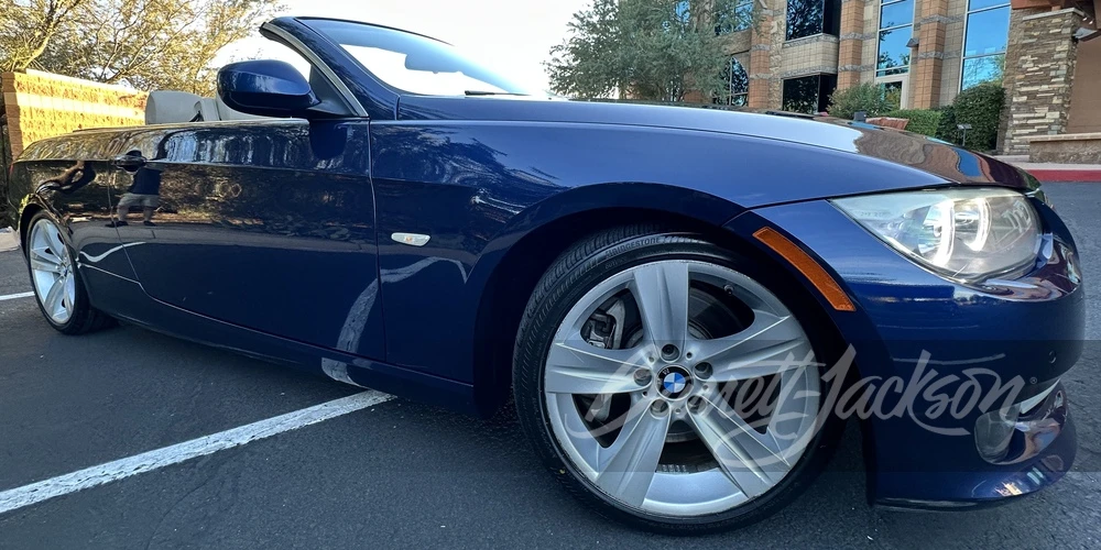 2011 BMW E93 335i Convertible - Image 9 of 22