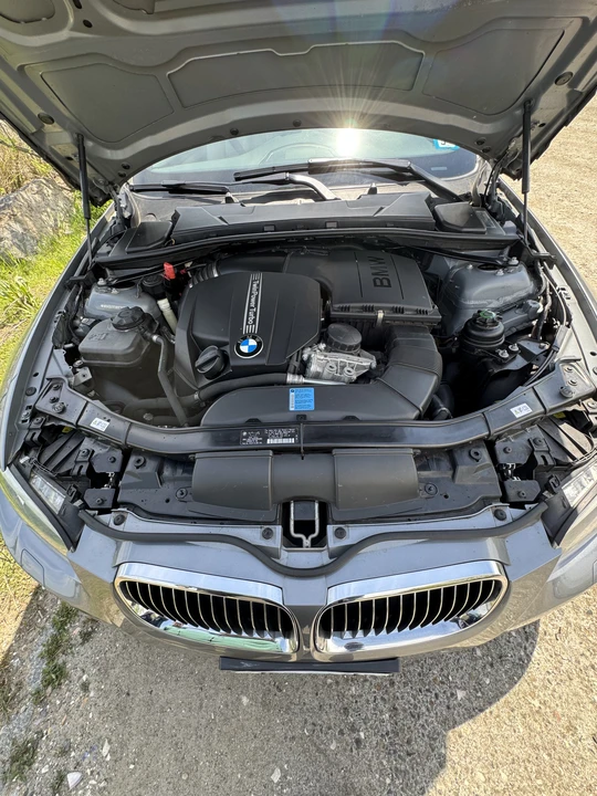2011 BMW E93 335i Convertible - Image 4 of 6