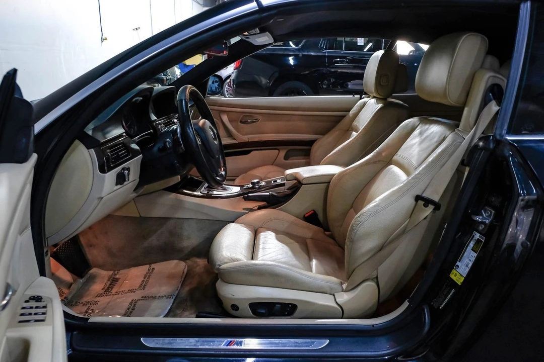 2011 BMW E93 335i Convertible - Image 5 of 21