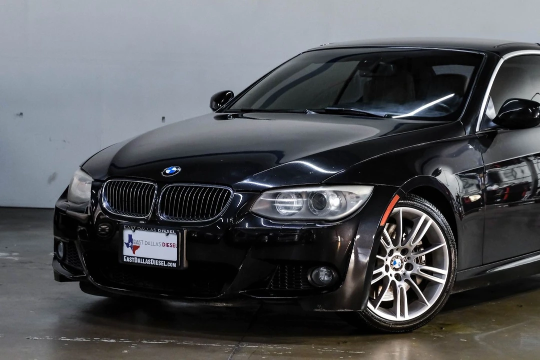 2011 BMW E93 335i Convertible - Image 9 of 12