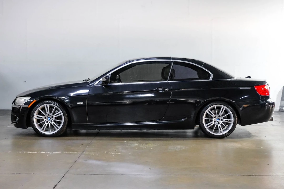 2011 BMW E93 335i Convertible - Image 19 of 21