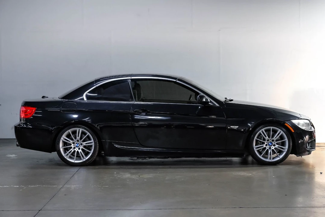 2011 BMW E93 335i Convertible - Image 11 of 21