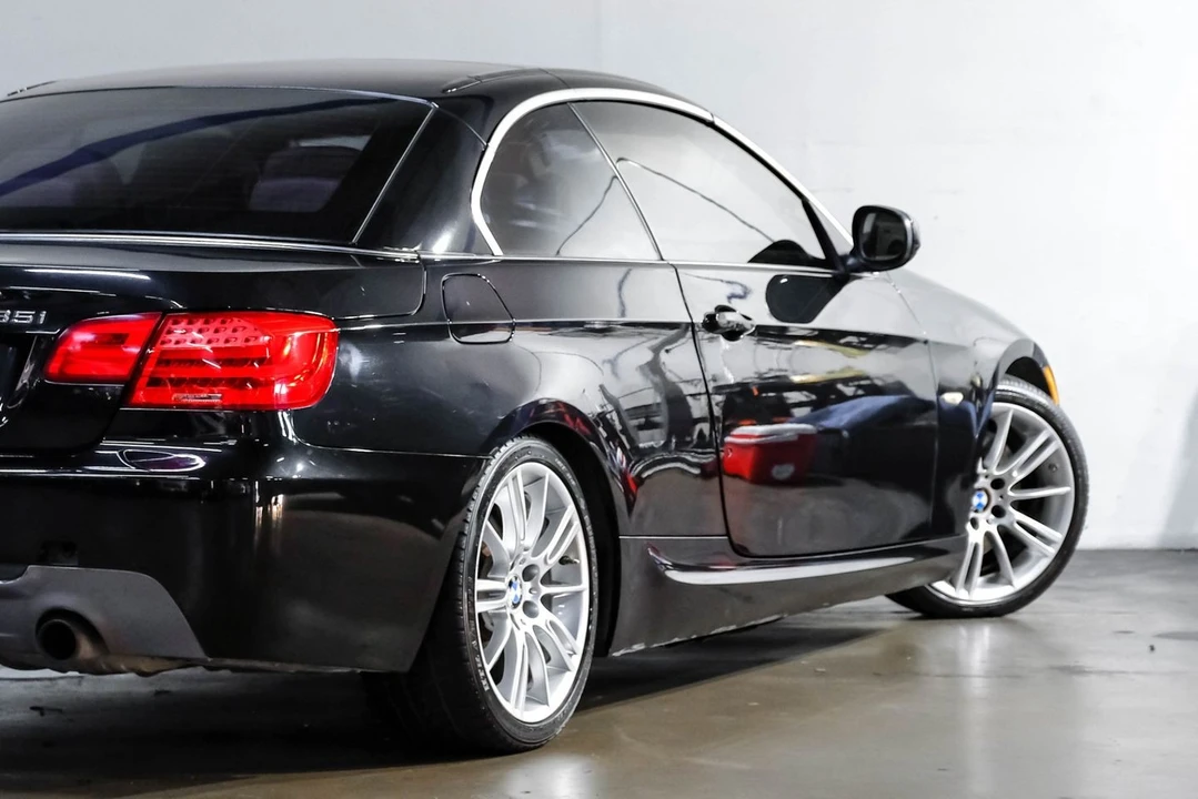 2011 BMW E93 335i Convertible - Image 15 of 21
