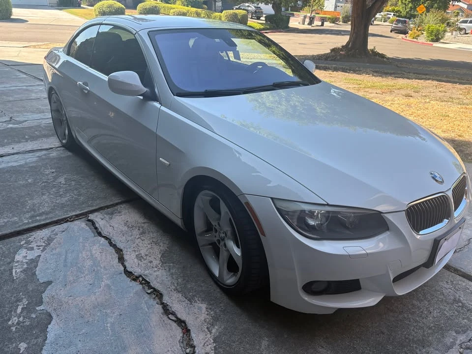 2011 BMW E93 335i Convertible - Image 3 of 20