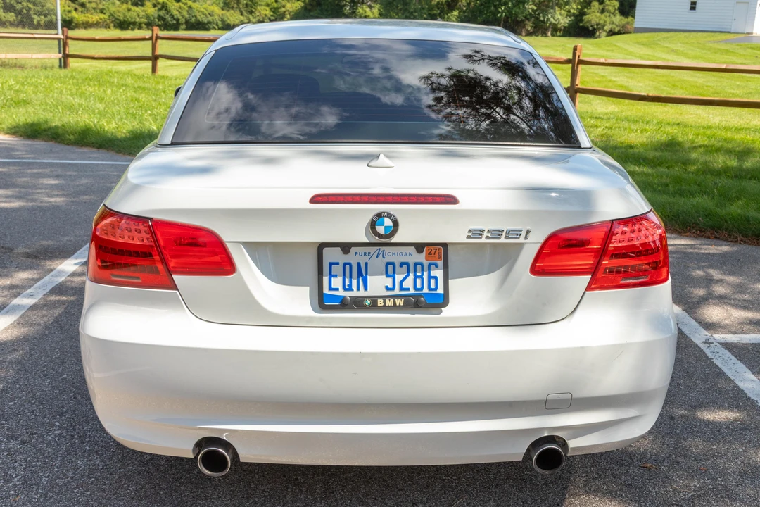 2011 BMW E93 335i Convertible - Image 13 of 31