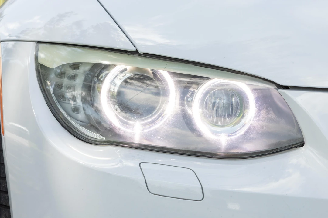 2011 BMW E93 335i Convertible - Image 18 of 31