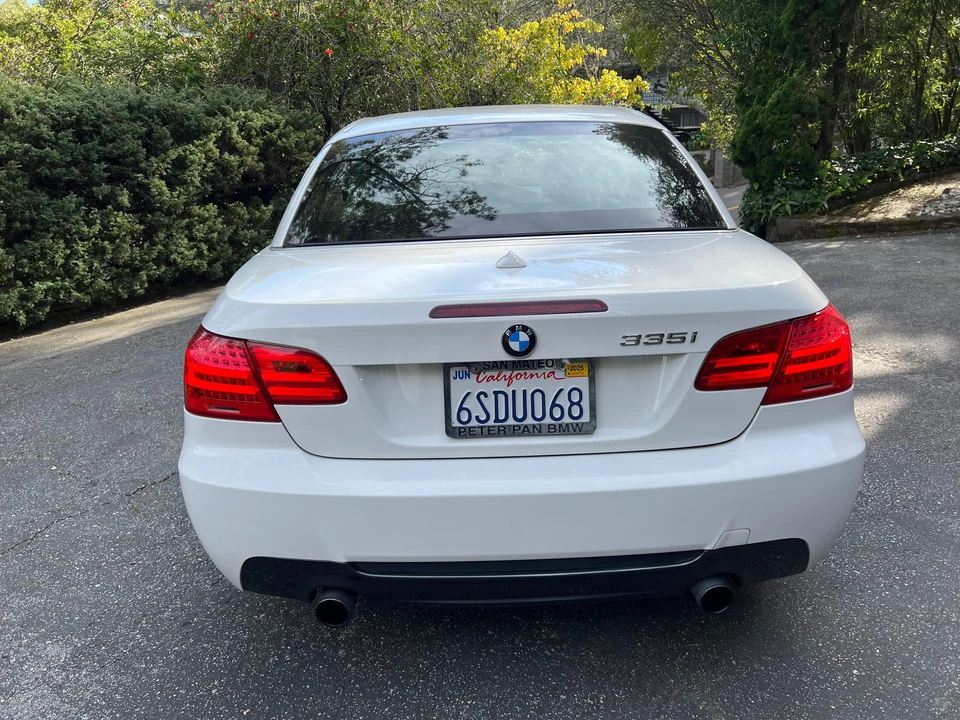 2011 BMW E93 335i Convertible - Image 18 of 31