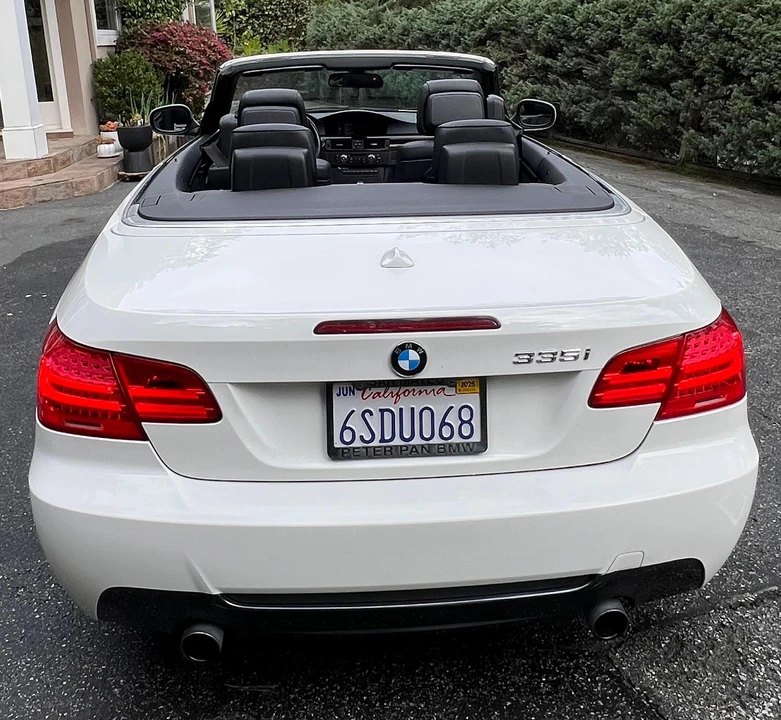 2011 BMW E93 335i Convertible - Image 9 of 31