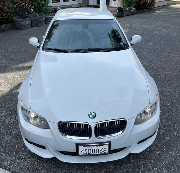 2011 BMW E93 335i Convertible - Image 15 of 31