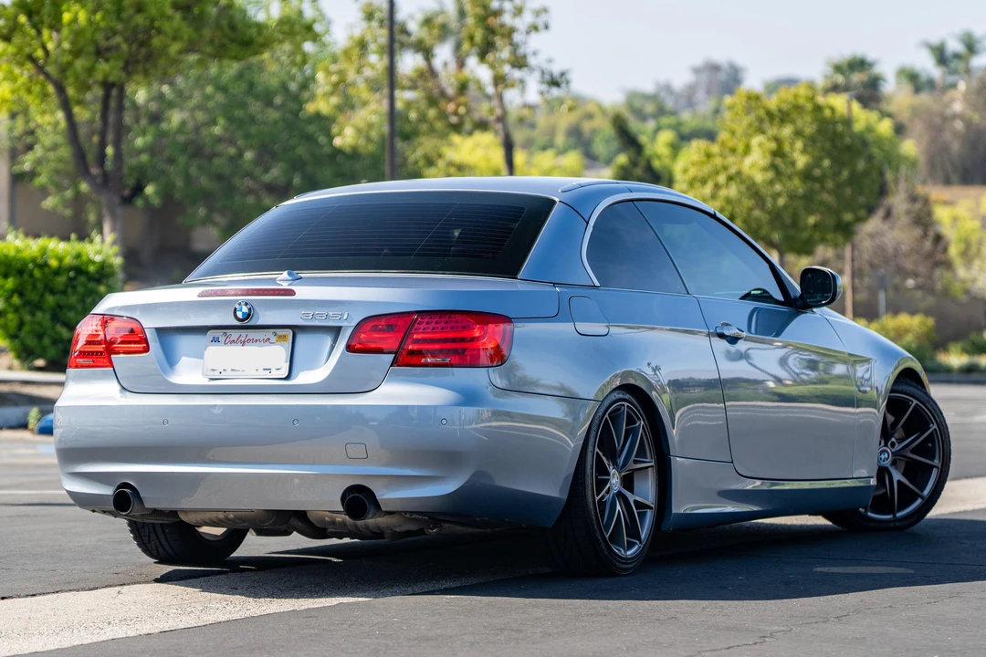 2011 BMW E93 335i Convertible - Image 14 of 31