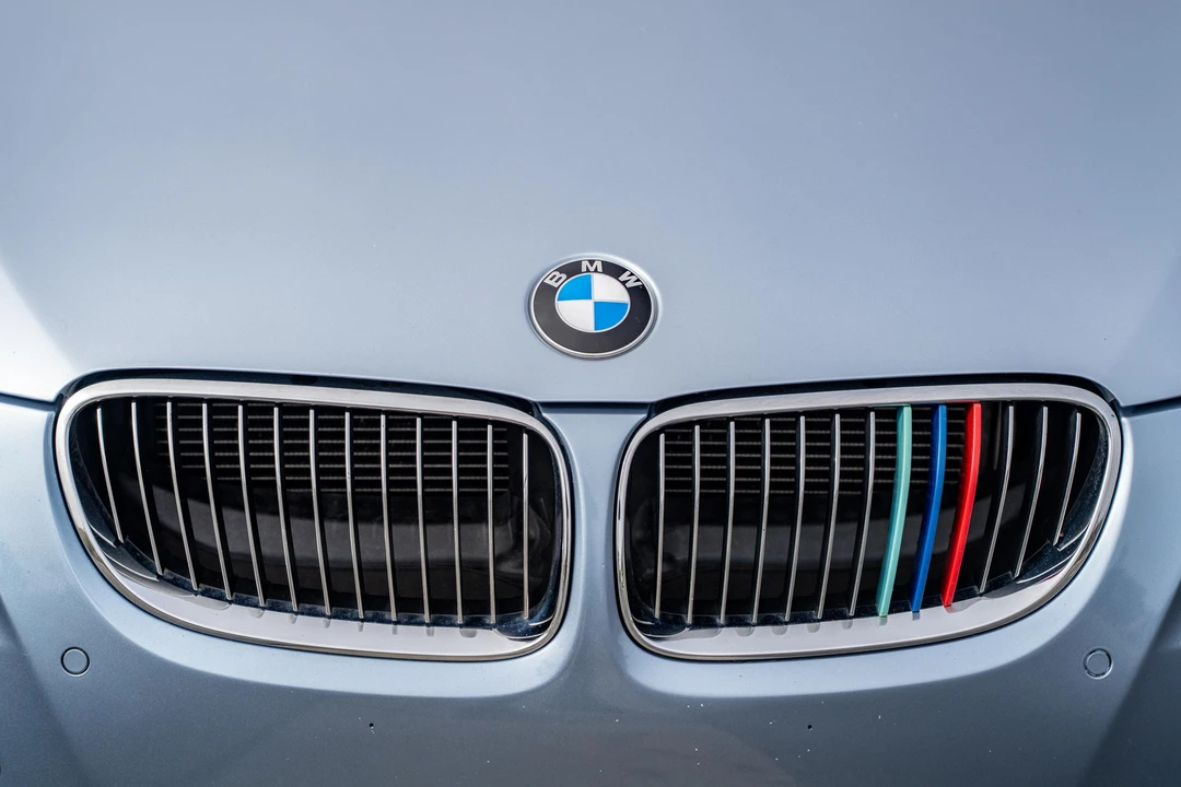 2011 BMW E93 335i Convertible - Image 19 of 31