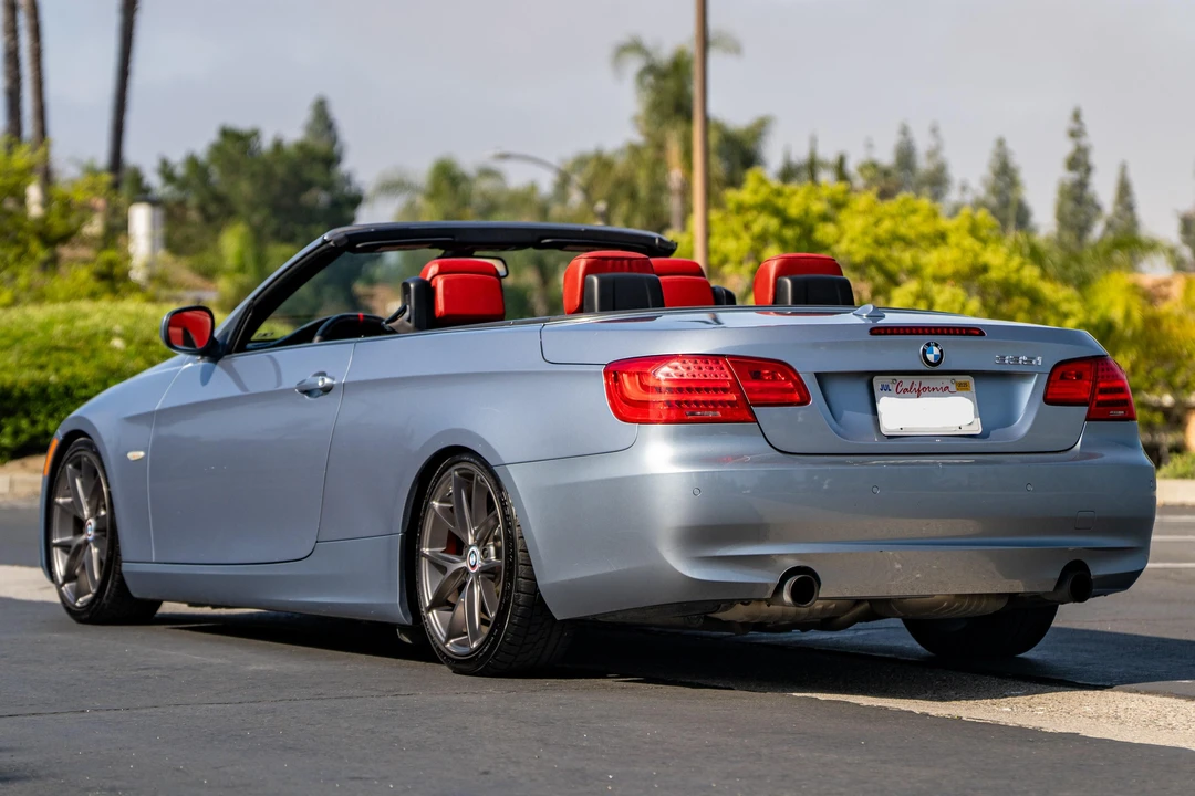 2011 BMW E93 335i Convertible - Image 7 of 31